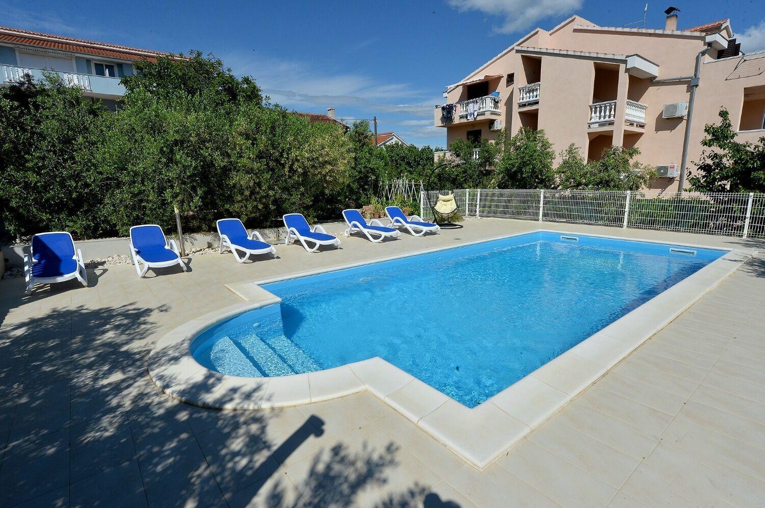 Apartments Olive Garden - Swimming Pool Биоград-на-Мору Экстерьер фото